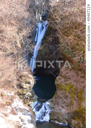 Waterfall of three gates of winter 48467124