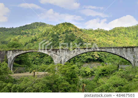 Shogane bridge in Shimotsui Shimotsui Yusuhara River Shimanto River branch Kochi Shogane bridge in Shimotsui Shimotsui Yusuhara River Shimanto River branch Kochi 48467503