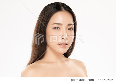 Beautiful Young asian Woman with Clean Fresh Skin 48469606
