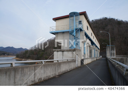 Hyogo ken Aono dam skyscrap嵴門操作設施大壩管理道路 Hyogo ken Aono dam skyscrap嵴門操作設施大壩管理道路 48474366