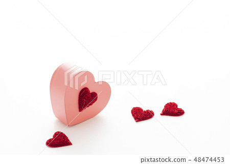 Heart gift Heart gift 48474453