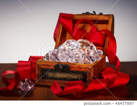 Treasure chest with diamonds 48477897