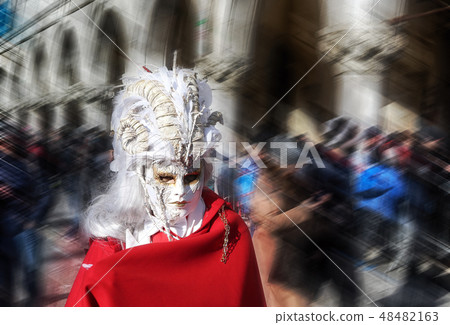 Venice Carnival Costumes 48482163