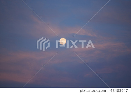 Full moon on sunset sky Full moon on sunset sky 48483947