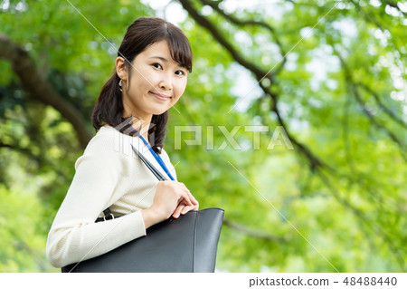 商業肖像 48488440