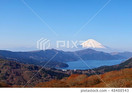 [箱根]蘆之湖和富士山複製了從富士山看到的空間。 48488543