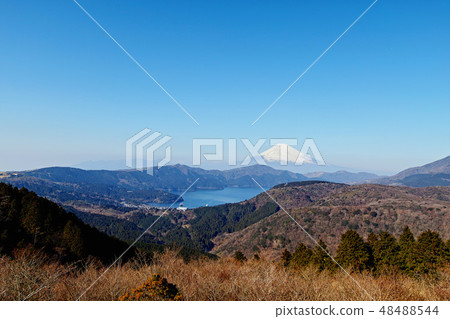 [Hakone] Lake Ashi and Mt. Fuji copy space seen from Mt. 48488544