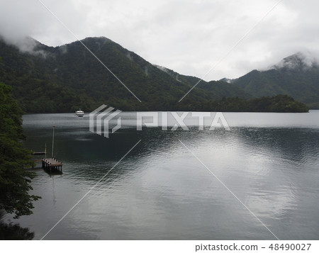 Lake Chuzenji in the rain 48490027