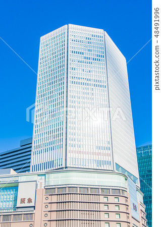 在大阪北阪急十字路口附近 在大阪北阪急十字路口附近 48491996