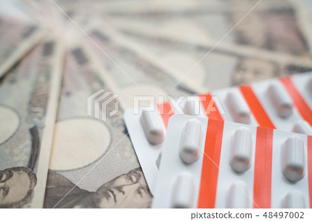 Medical bills 48497002