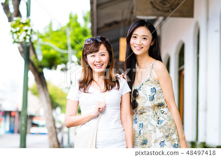 年輕的女士 年輕的女士 48497418