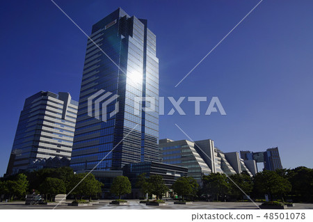 從有明東海濱長廊看到的東京時裝城 從有明東海濱長廊看到的東京時裝城 48501078