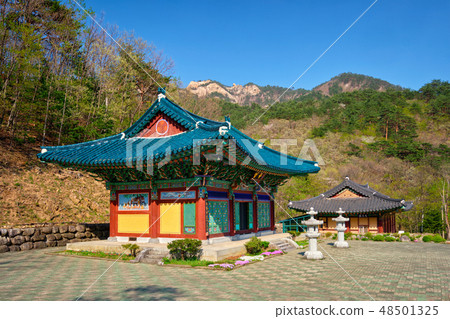 Sinheungsa temple in Seoraksan National Park, Soraksan, South Korea 48501325