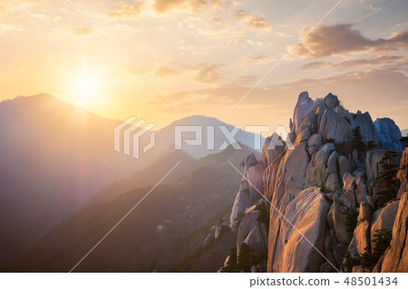 View from Ulsanbawi rock peak on sunset. Seoraksan National Park, South Corea View from Ulsanbawi rock peak on sunset. Seoraksan National Park, South Corea 48501434