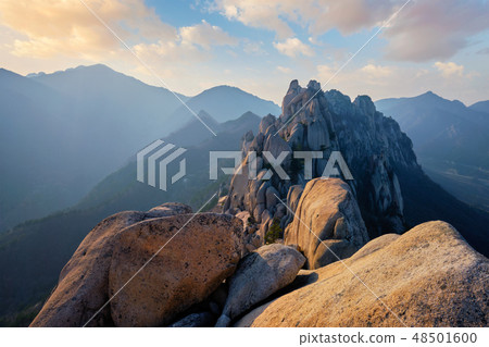 View from Ulsanbawi rock peak on sunset. Seoraksan National Park, South Corea 48501600