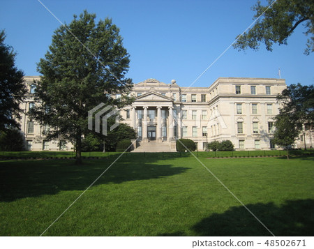 愛荷華大學 48502671