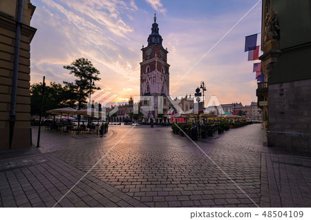 View on the market square and town hall in Krakow View on the market square and town hall in Krakow 48504109
