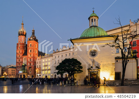 Rynek Glowny - The main square of Krakow Rynek Glowny - The main square of Krakow 48504219