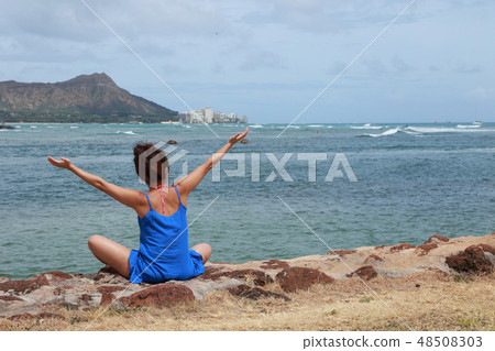 夏威夷旅行女孩旅行圖像 夏威夷旅行女孩旅行圖像 48508303