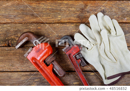 Wrench plumbing leather safety gloves construction Wrench plumbing leather safety gloves construction 48516832