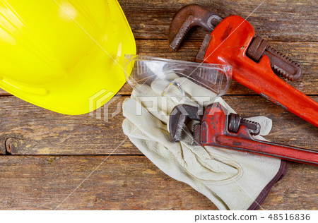 Construction safety equipment helmet Construction safety equipment helmet 48516836