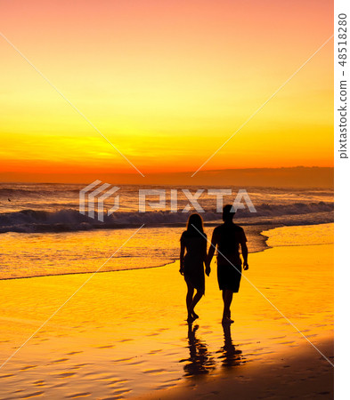 Couple walking tropical beach romantic 48518280