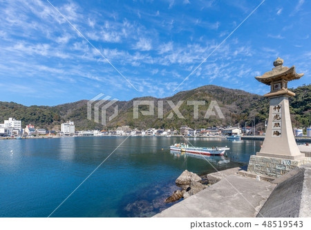 The streets seen from the light of the night light of the port of Miyazaki 48519543