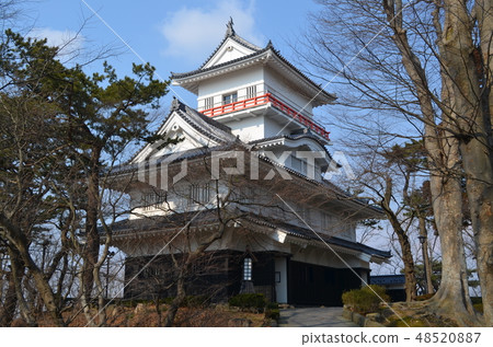 秋田市的Kubo Tadashi和晴朗的天氣 48520887