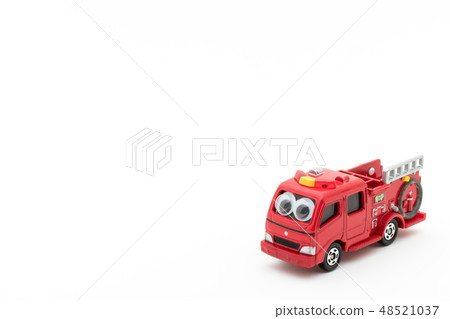 Firebird與Eye Seal：搖擺不定的消防車 48521037