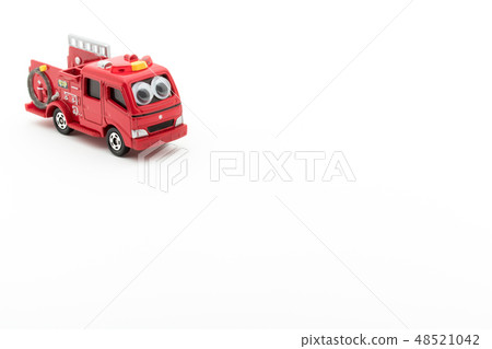 Firebird與Eye Seal：搖擺不定的消防車 48521042