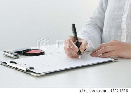 一個女人承包 一個女人承包 48521858