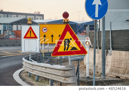 Road Construction detour Road Construction detour 48524616