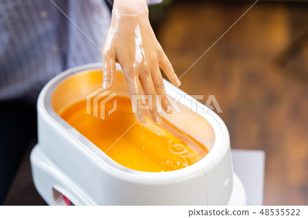 Paraffin pack _ hand care image Paraffin pack _ hand care image 48535522