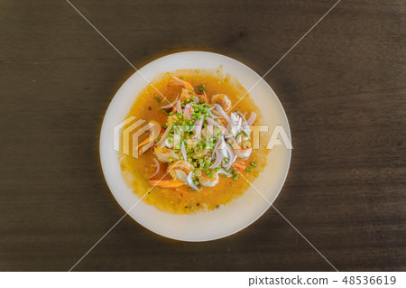 Top view Spicy salad with shrimp - Thai food 48536619