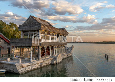北京頤和園石舫 中国北京観光スポット Summer Palace in Beijing 頤和園清宴舫 48538885