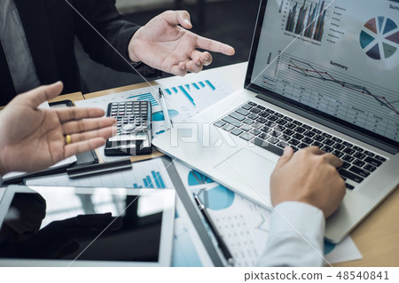 Discussion of business group brainstorming on meeting to plannin 48540841