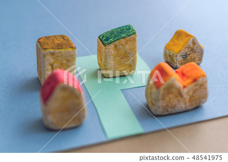 一幢房子 48541975