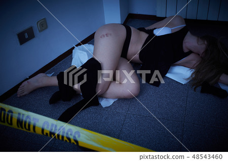 victim lying on the floor - crime scene victim lying on the floor - crime scene 48543460