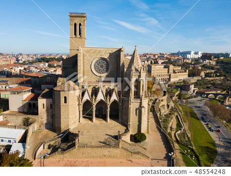 Above view Collegiate Basilica of Santa Maria in Manresa, Spain Above view Collegiate Basilica of Santa Maria in Manresa, Spain 48554248