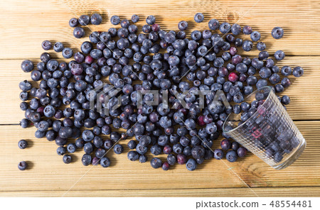 Heap of fresh blueberries Heap of fresh blueberries 48554481