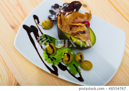 Ptarmigan legs with vegetables Ptarmigan legs with vegetables 48554767