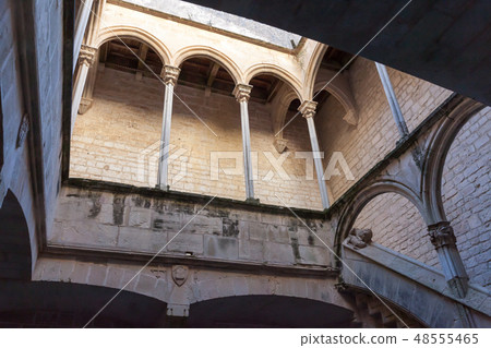 Gallery in royal residence of Monastery of Santes Creus 48555465