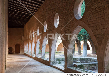Cloister gallery of Monastery of Santa Maria de Santes Creus 48555501