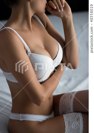 Crop female pulling up panties Crop female pulling up panties 48558019