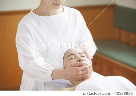 Facial Beauty 48558996