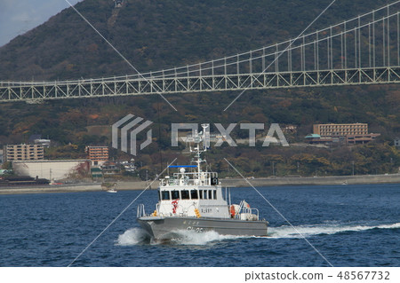 保護關門海峽海峽的安全船 保護關門海峽海峽的安全船 48567732