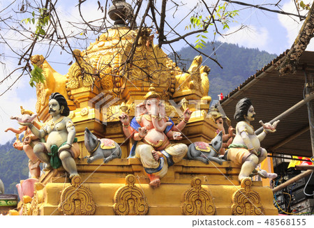 Ganesh, Sri Muthumariamman Thevasthanam temple 48568155