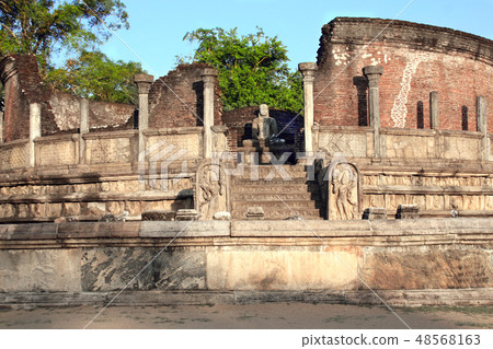Statue of Buddha, Vatadage, Polonnaruwa, Sri Lanka Statue of Buddha, Vatadage, Polonnaruwa, Sri Lanka 48568163