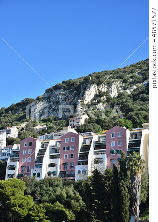Gibraltar 48571572