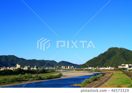岐阜縣岐阜市岐阜城和長良川風光 岐阜縣岐阜市岐阜城和長良川風光 48573329